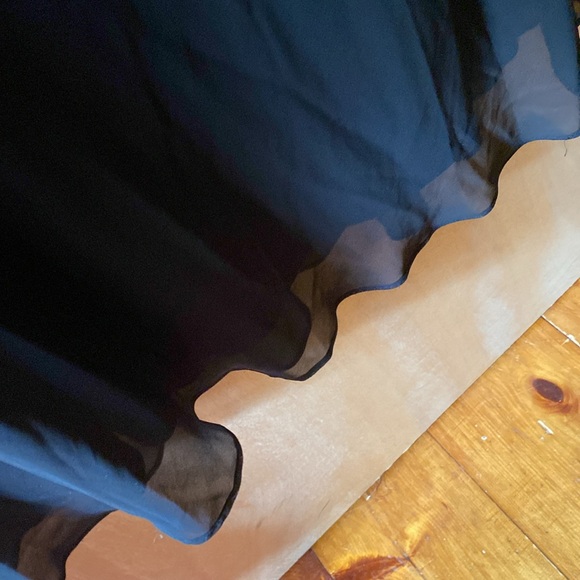 Sleeveless pull over black maxi gown - Picture 3 of 6